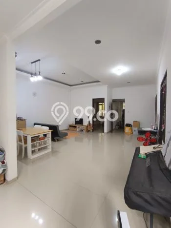Jual Rumah Eksklusif 3 KT di Taman Holis Indah, Bandung Jual Rumah Eksklusif 3 KT di Taman Holis Indah, Bandung