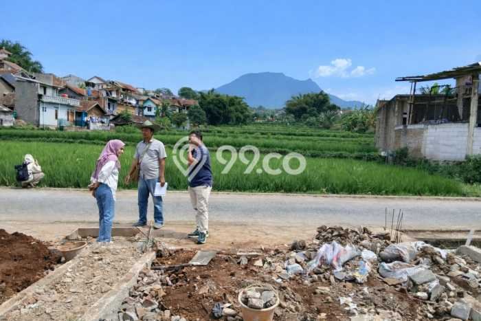 Cocok Untuk Investasi! Dijual Kost di Jatinangor 8 Kamar Cocok Untuk Investasi! Dijual Kost di Jatinangor 8 Kamar