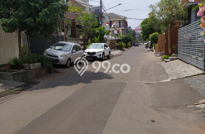BEST INVESTMENT! Rumah area Kelapa Gading, LT 200m² Bangunan 400m² BEST INVESTMENT! Rumah area Kelapa Gading, LT 200m² Bangunan 400m²