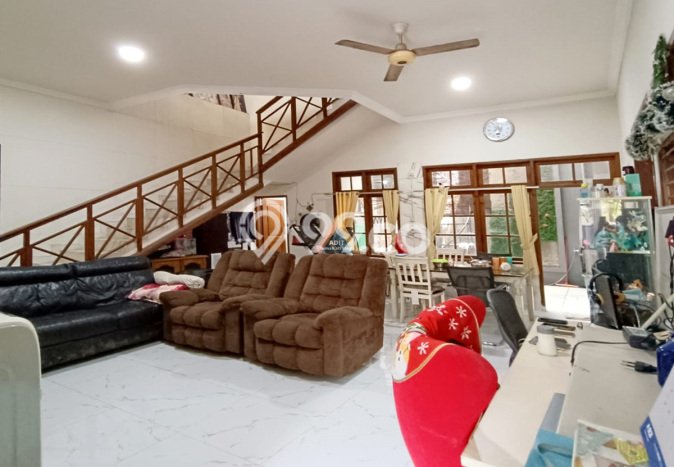Rumah Elit Modern Siap Huni di Rawamangun Jakarta Timur Rumah Elit Modern Siap Huni di Rawamangun Jakarta Timur