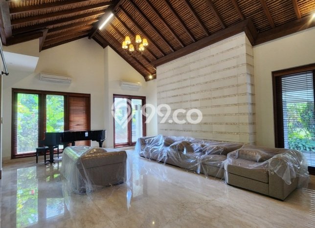 Rumah Strategis , Jakarta Selatan, LT 1925m2m² Bangunan 850m2m² Rumah Strategis , Jakarta Selatan, LT 1925m2m² Bangunan 850m2m²
