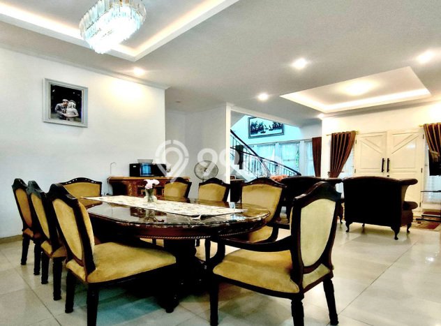 Hunian Mewah LB 330m2 Siap Huni Desain Elegan di Galaxy, Bekasi Hunian Mewah LB 330m2 Siap Huni Desain Elegan di Galaxy, Bekasi