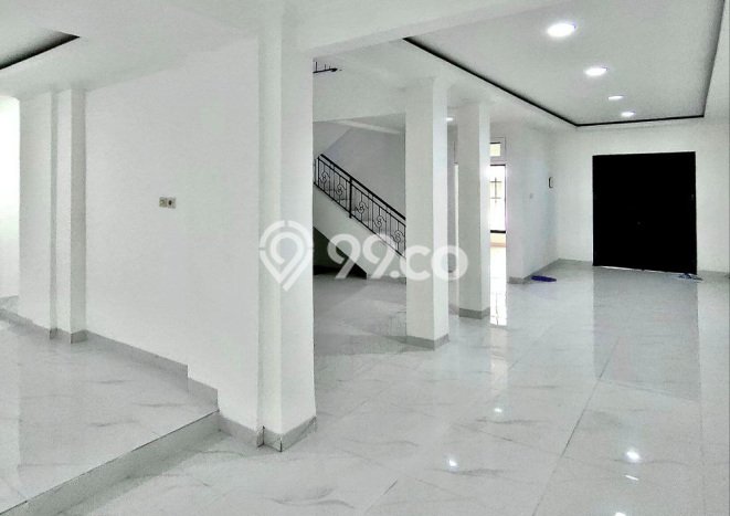 Rumah Luas Asri 6 KT Siap Huni di Legenda Wisata Jakarta Timur Rumah Luas Asri 6 KT Siap Huni di Legenda Wisata Jakarta Timur