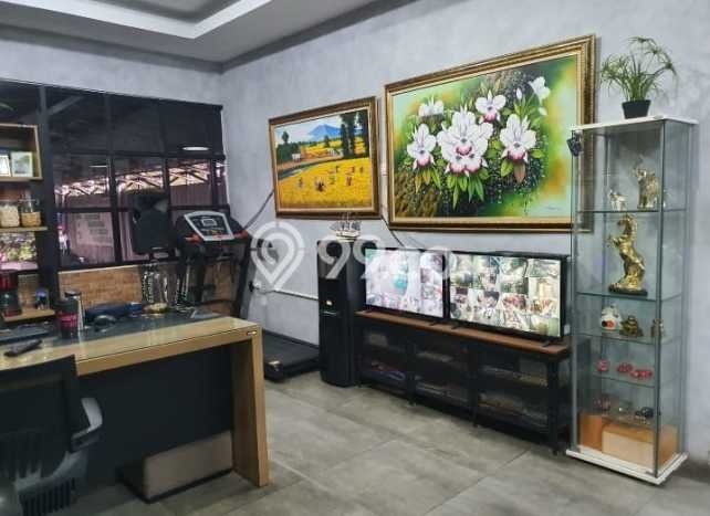 Ruko Dijual di Jakarta Timur LT 240m2 & LB 320m2 Lokasi Terbaik! Ruko Dijual di Jakarta Timur LT 240m2 & LB 320m2 Lokasi Terbaik!