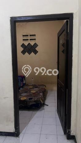 Rumah Luas Asri 3 KT Siap Pakai di Kebonsari Surabaya Rumah Luas Asri 3 KT Siap Pakai di Kebonsari Surabaya