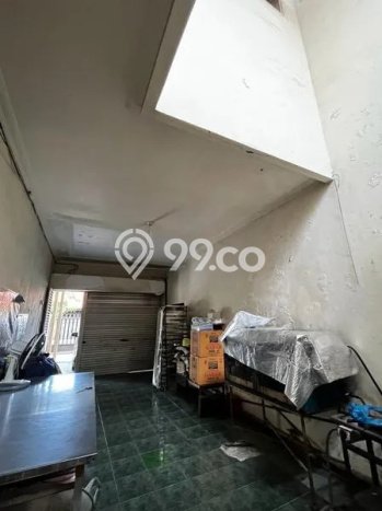 Rumah Modern 4 Kamar Terawat di Kompleks Cluster Rungkut, Surabaya Rumah Modern 4 Kamar Terawat di Kompleks Cluster Rungkut, Surabaya