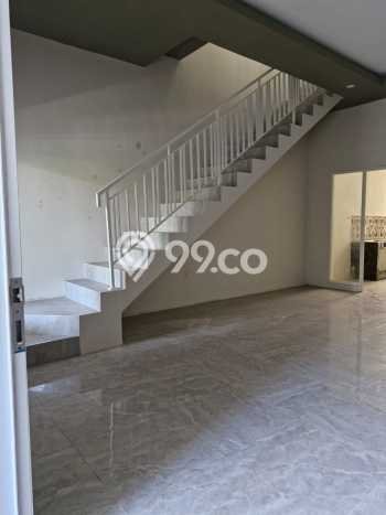 Rumah 3 KT 3 KM Fully Furnished di Lokasi Prestisius Rungkut, Surabaya Rumah 3 KT 3 KM Fully Furnished di Lokasi Prestisius Rungkut, Surabaya