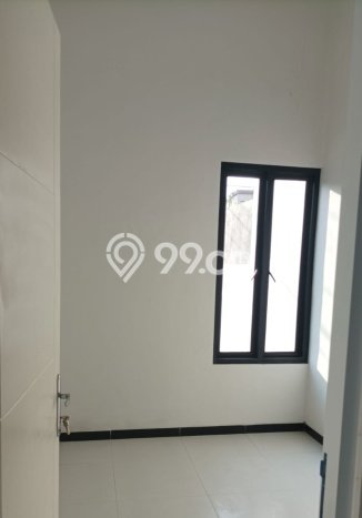 Rumah Modern Minimalis 3 KT Siap Huni di Rungkut Rumah Modern Minimalis 3 KT Siap Huni di Rungkut