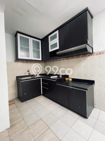 Kesempatan Langka Memiliki Rumah LT 103m2m² / LB 80m2m² di Pusat Kota , Surabaya Kesempatan Langka Memiliki Rumah LT 103m2m² / LB 80m2m² di Pusat Kota , Surabaya