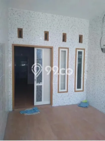 HOT LISTING! Rumah Siap Huni di Rungkut, Surabaya, Luas 72m2m² Bangunan 72m2m² HOT LISTING! Rumah Siap Huni di Rungkut, Surabaya, Luas 72m2m² Bangunan 72m2m²