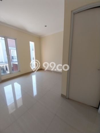 Jual Rumah Bagus Siap Huni LB 100m2 di Jagakarsa, Jakarta Selatan Jual Rumah Bagus Siap Huni LB 100m2 di Jagakarsa, Jakarta Selatan