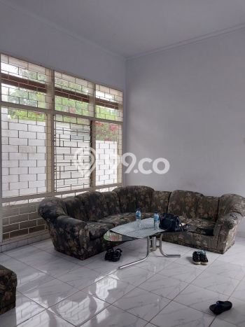 For Sale! Premium House LT 377m2 Desain Elegan di Kemang For Sale! Premium House LT 377m2 Desain Elegan di Kemang