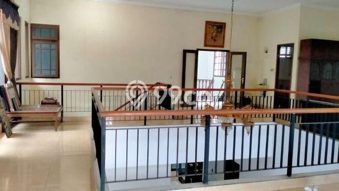Rumah Luxury Modern Tanpa Renovasi di Kalibata Jakarta Selatan Rumah Luxury Modern Tanpa Renovasi di Kalibata Jakarta Selatan