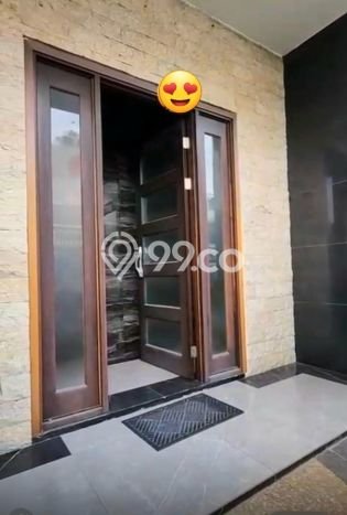 Rumah Elit Modern Tanpa Renovasi di Pondok Kelapa Jakarta Timur Rumah Elit Modern Tanpa Renovasi di Pondok Kelapa Jakarta Timur