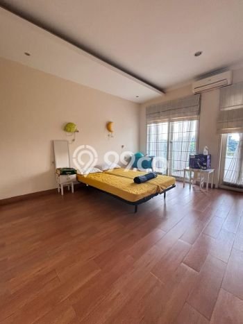 HARGA SPESIAL! Rumah di Tebet, Dekat Pusat Kota, 3 KM, LT 215m² Bangunan 280m² HARGA SPESIAL! Rumah di Tebet, Dekat Pusat Kota, 3 KM, LT 215m² Bangunan 280m²