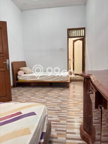 UNIT TERBATAS! Rumah di Tebet, 4 KT, Luas 150m² Bangunan 200m² UNIT TERBATAS! Rumah di Tebet, 4 KT, Luas 150m² Bangunan 200m²