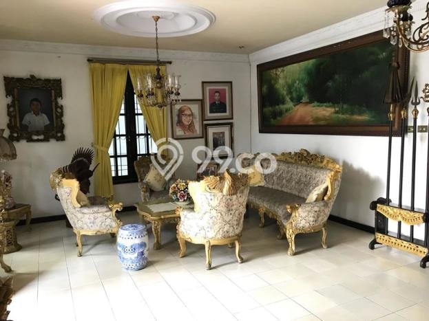 Siap Huni Rumah Mewah 6 Kamar di Tebet Dekat ke Mana Pun Siap Huni Rumah Mewah 6 Kamar di Tebet Dekat ke Mana Pun