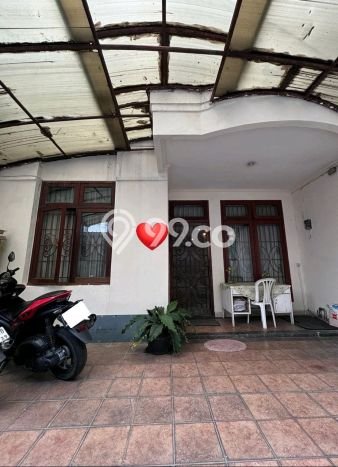 For Sale Rumah 4 Kamar Lokasi Strategis Bagus dan Strategis di Tebet For Sale Rumah 4 Kamar Lokasi Strategis Bagus dan Strategis di Tebet