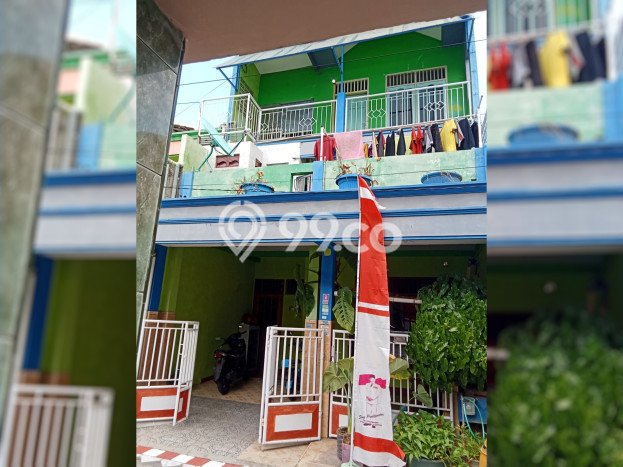 Jual Rumah Bagus Siap Huni LB 200m2 di Kebomas, Gresik Jual Rumah Bagus Siap Huni LB 200m2 di Kebomas, Gresik