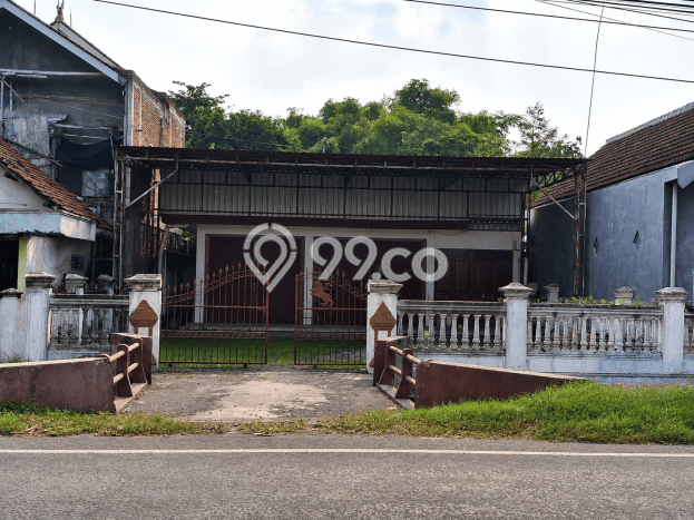 Ruko disewakan lokasi strategis Diwek Jombang 300m2 Ruko disewakan lokasi strategis Diwek Jombang 300m2