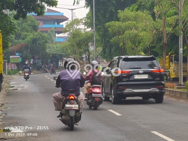 Ruko Strategis di Bekasi Kota, Luas 300m², Area Komersial Ruko Strategis di Bekasi Kota, Luas 300m², Area Komersial
