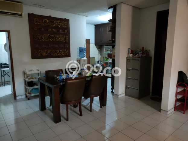 Hunian Mewah Siap Huni LT 238m2 di Cilandak, Jakarta Selatan Hunian Mewah Siap Huni LT 238m2 di Cilandak, Jakarta Selatan