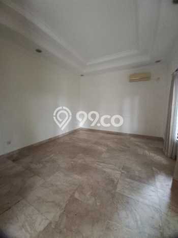For Sale! Luxury House LT 756m2 Desain Elegan di Pondok Indah For Sale! Luxury House LT 756m2 Desain Elegan di Pondok Indah