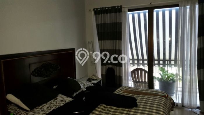 Jual Rumah Eksklusif 2 KT di Sektor 9-Bintaro, Tangerang Selatan Jual Rumah Eksklusif 2 KT di Sektor 9-Bintaro, Tangerang Selatan