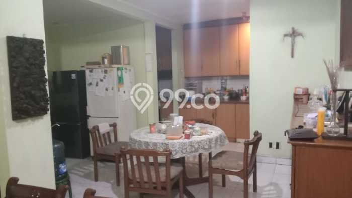 Dijual Rumah Luas Megah Dengan View Eksklusif di Bintaro, Tangerang Selatan Dijual Rumah Luas Megah Dengan View Eksklusif di Bintaro, Tangerang Selatan