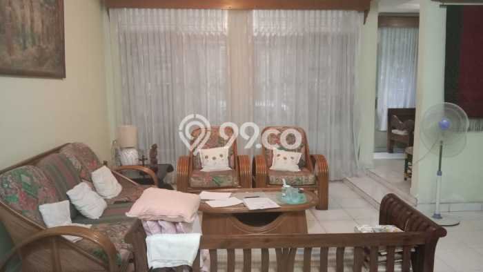 Dijual Rumah Luas Megah Dengan View Eksklusif di Bintaro, Tangerang Selatan Dijual Rumah Luas Megah Dengan View Eksklusif di Bintaro, Tangerang Selatan