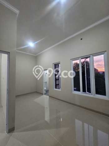 Rumah Modern 4 KT di Graha Raya Tangerang Selatan Semi Furnished Rumah Modern 4 KT di Graha Raya Tangerang Selatan Semi Furnished