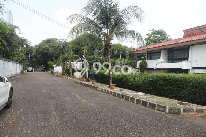 Rumah Elit Modern Siap Huni di Setiabudi Jakarta Selatan Rumah Elit Modern Siap Huni di Setiabudi Jakarta Selatan