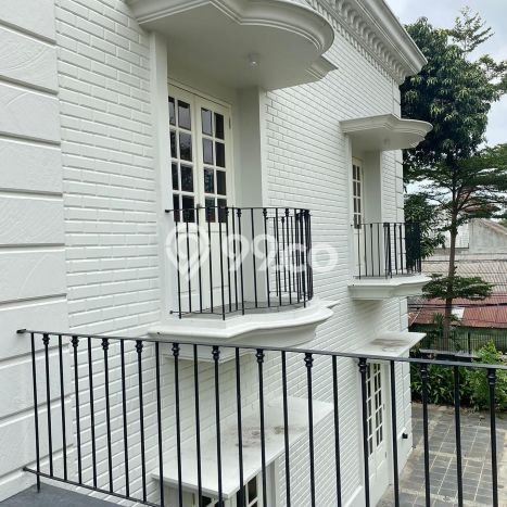 Jual Rumah Mewah Elegan Dengan View Eksklusif di Tanah Kusir, Jakarta Selatan Jual Rumah Mewah Elegan Dengan View Eksklusif di Tanah Kusir, Jakarta Selatan