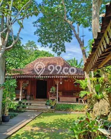 Hunian Elit LB 240m2 Siap Huni Desain Elegan di Bintaro, Tangerang Selatan Hunian Elit LB 240m2 Siap Huni Desain Elegan di Bintaro, Tangerang Selatan