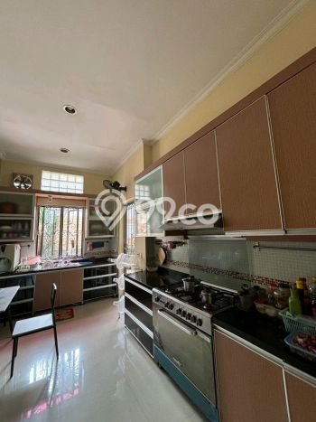 Rumah Elit Modern Siap Huni di BSD De Park Tangerang Rumah Elit Modern Siap Huni di BSD De Park Tangerang
