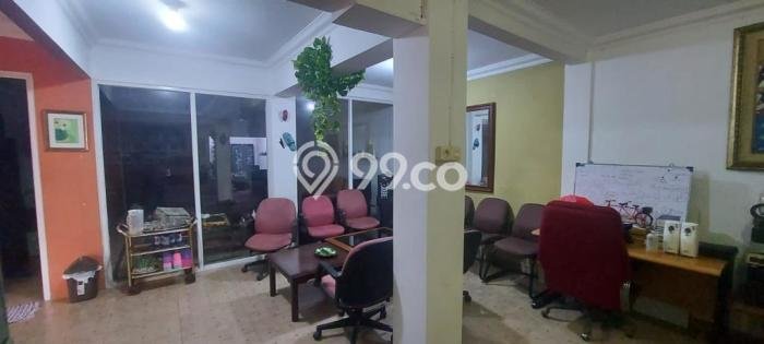 Dijual Rumah Mewah Megah Dengan View Eksklusif di Pondok Indah, Jakarta Selatan Dijual Rumah Mewah Megah Dengan View Eksklusif di Pondok Indah, Jakarta Selatan