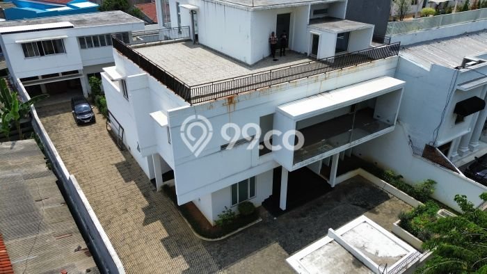 Rumah Terawat 7 KT 7 KM di Buaran, Jakarta Timur Rumah Terawat 7 KT 7 KM di Buaran, Jakarta Timur