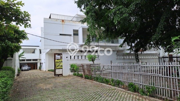 Rumah Terawat 7 KT 7 KM di Buaran, Jakarta Timur Rumah Terawat 7 KT 7 KM di Buaran, Jakarta Timur