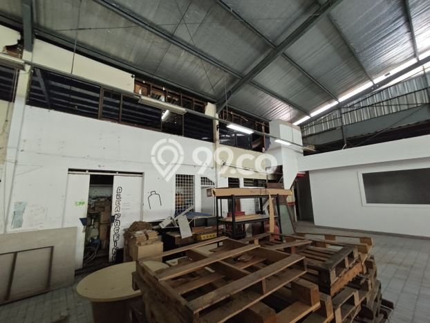 Unit Gudang Dijual di Jakarta Utara LT 1416m2 & LB 1200m2 Unit Gudang Dijual di Jakarta Utara LT 1416m2 & LB 1200m2