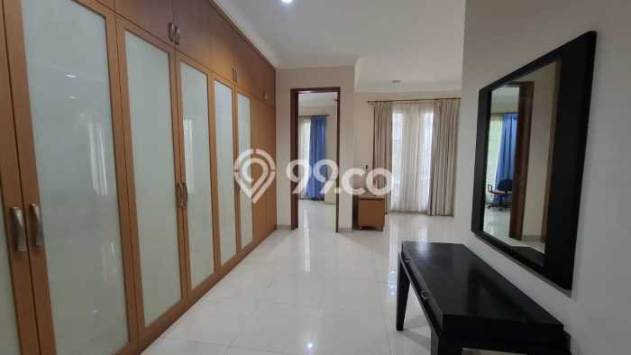 Hunian Elit LB 300m2 Siap Pakai Desain Elegan di Pejaten, Jakarta Selatan Hunian Elit LB 300m2 Siap Pakai Desain Elegan di Pejaten, Jakarta Selatan