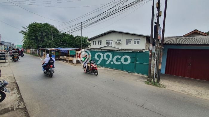 INVESTASI POTENSIAL! Gudang Kawasan , Luas 570m2m², Tingkat Keramaian Tinggi INVESTASI POTENSIAL! Gudang Kawasan , Luas 570m2m², Tingkat Keramaian Tinggi