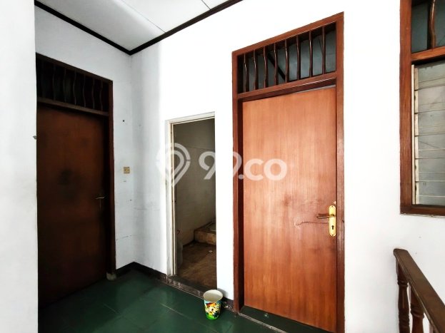 Rumah Modern 5 Kamar LT 79m2 di Tanjung Duren Rumah Modern 5 Kamar LT 79m2 di Tanjung Duren