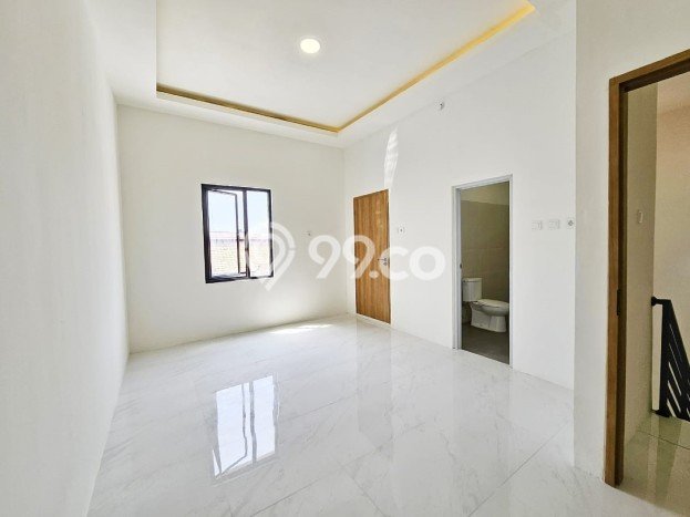 Kesempatan Investasi LT 94m² / LB 160m² di Harapan Indah, Dekat Pusat Kota, Bekasi Kesempatan Investasi LT 94m² / LB 160m² di Harapan Indah, Dekat Pusat Kota, Bekasi