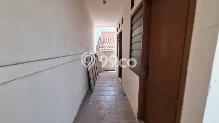 Hunian Elit LB 300m2 Siap Pakai Desain Elegan di Pejaten, Jakarta Selatan Hunian Elit LB 300m2 Siap Pakai Desain Elegan di Pejaten, Jakarta Selatan