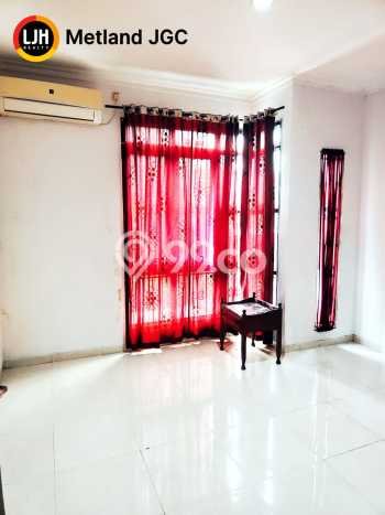 Dijual Hunian Rumah Nyaman 3 Kamar di Metland Menteng, Jakarta Timur Dijual Hunian Rumah Nyaman 3 Kamar di Metland Menteng, Jakarta Timur