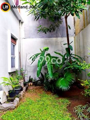 Rumah Strategis Minimalis Lb 130m2 di Cakung, Jakarta Timur Rumah Strategis Minimalis Lb 130m2 di Cakung, Jakarta Timur