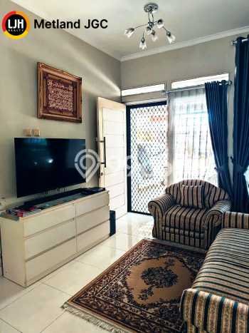 Rumah Strategis Minimalis Lb 130m2 di Cakung, Jakarta Timur Rumah Strategis Minimalis Lb 130m2 di Cakung, Jakarta Timur