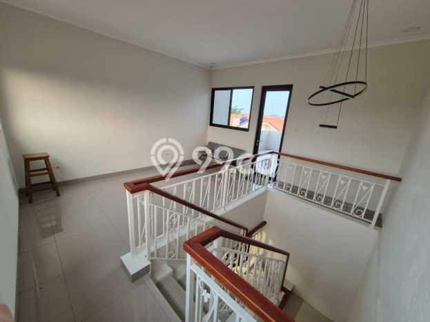 Rumah Minimalis 4 KT di Jakarta Garden City Jakarta Timur Full Furnished Rumah Minimalis 4 KT di Jakarta Garden City Jakarta Timur Full Furnished