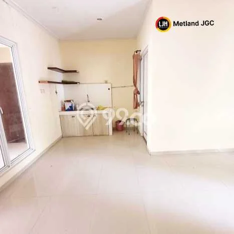 Jarang Ada! Rumah Kontrakan 3 Kamar Bagus Siap Huni Metland Menteng Jarang Ada! Rumah Kontrakan 3 Kamar Bagus Siap Huni Metland Menteng