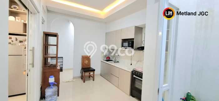 Rumah Sewa Jakarta Timur LT 119m2 LB 160m2 Area Metland Menteng Rumah Sewa Jakarta Timur LT 119m2 LB 160m2 Area Metland Menteng
